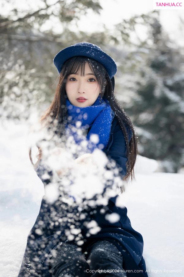 林星阑  [XiuRen]高清写真图 2024.04.01 No.8325 林星阑 黑丝美腿第13张图片